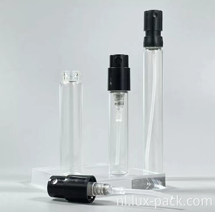 Lege pocket aangepaste cosmetische mini -ronde plastic dop spray glazen parfumfles
